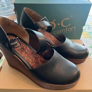 b.o.c. Born Concept Alyson Wedge Pump Size 10